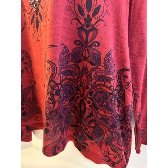 Cato woman 14-16w bling shirt red silver rn#37080 - Picture 4 of 9